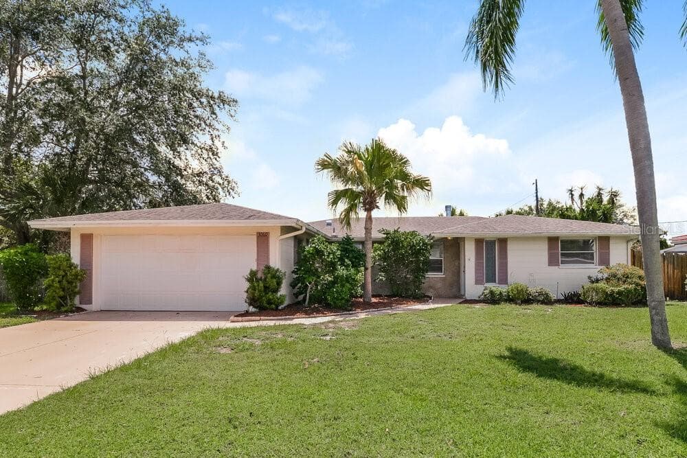 3060 GOLDENROD STREET SARASOTA, FL 34239