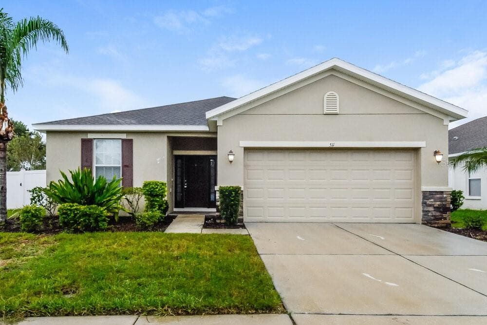 511 STONE BRIAR DRIVE RUSKIN, FL 33570
