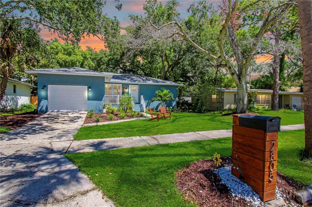 2805 W BAY HAVEN DRIVE TAMPA, FL 33611