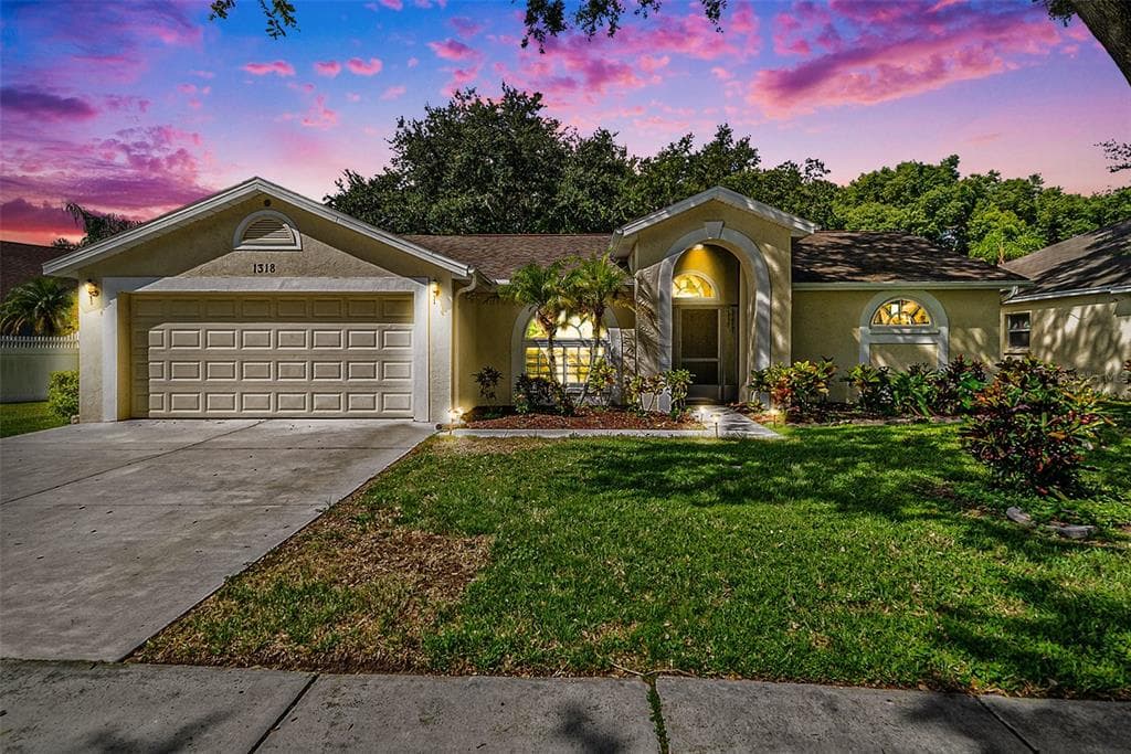 1318 GANGPLANK DRIVE VALRICO, FL 33594