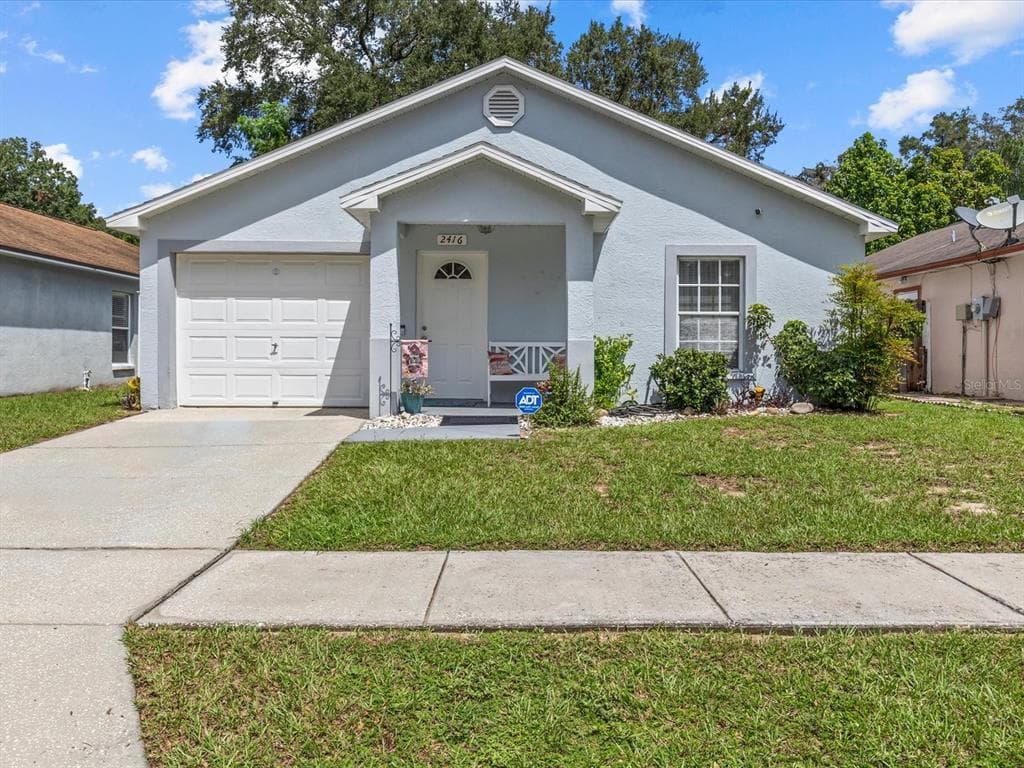 2416 CAMDEN OAKS PLACE VALRICO, FL 33594