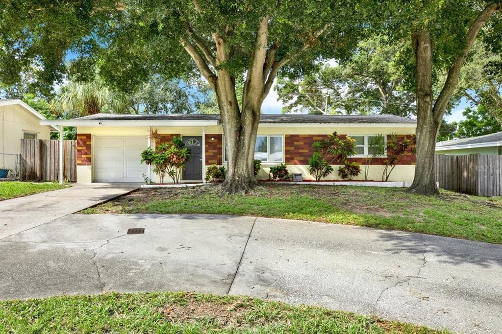 310 14TH AVENUE SW LARGO, FL 33770