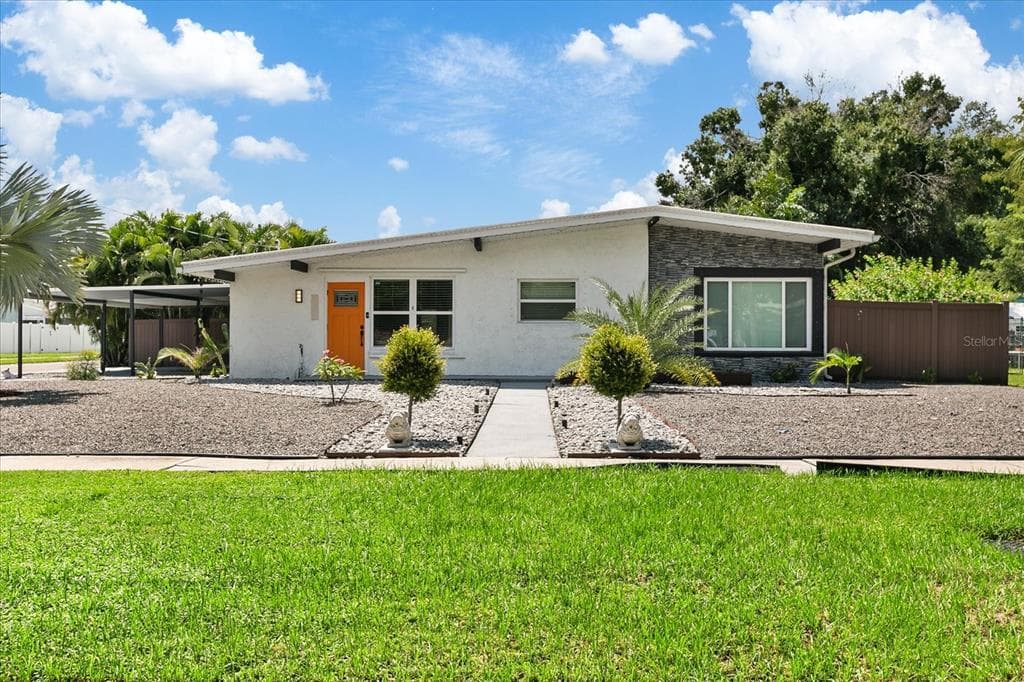 4002 W WISCONSIN AVENUE TAMPA, FL 33616