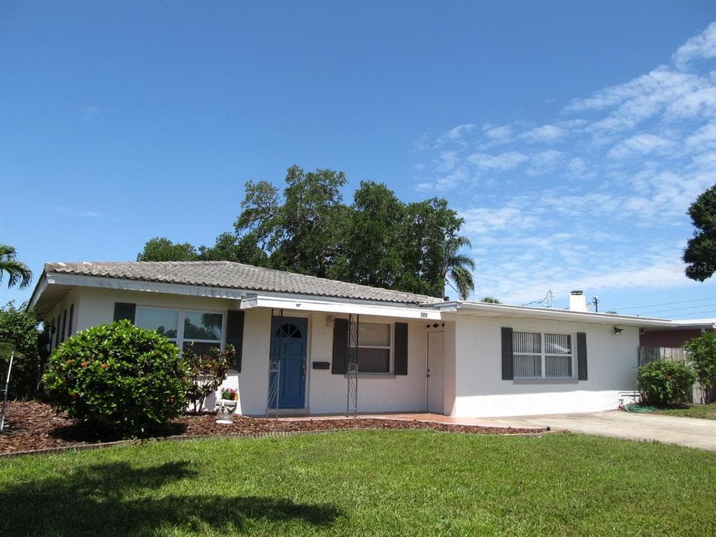 3900 12TH STREET NE ST PETERSBURG, FL 33703