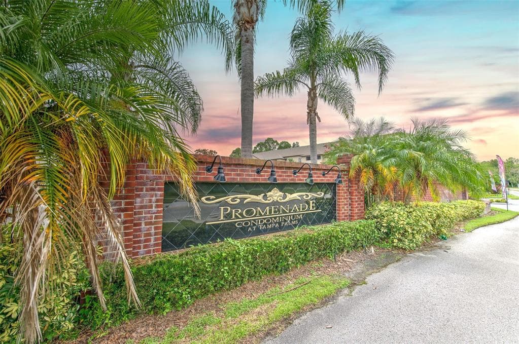 16573 ENCLAVE VILLAGE DRIVE UNIT 16573 TAMPA, FL 33647