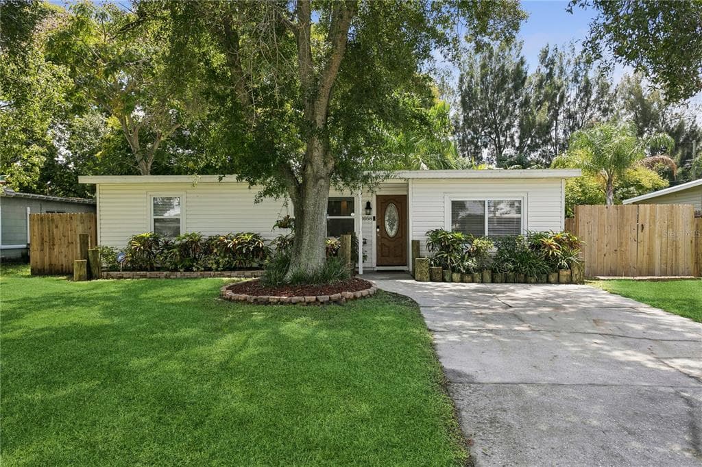 1058 60TH AVENUE N ST PETERSBURG, FL 33703