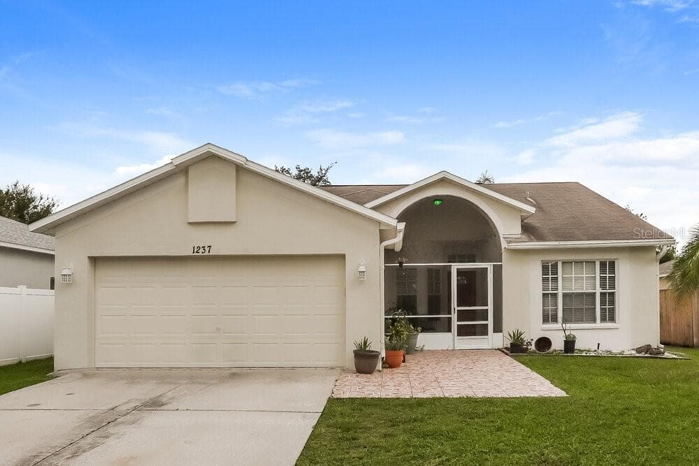 1237 ALPINE LAKE DRIVE BRANDON, FL 33511