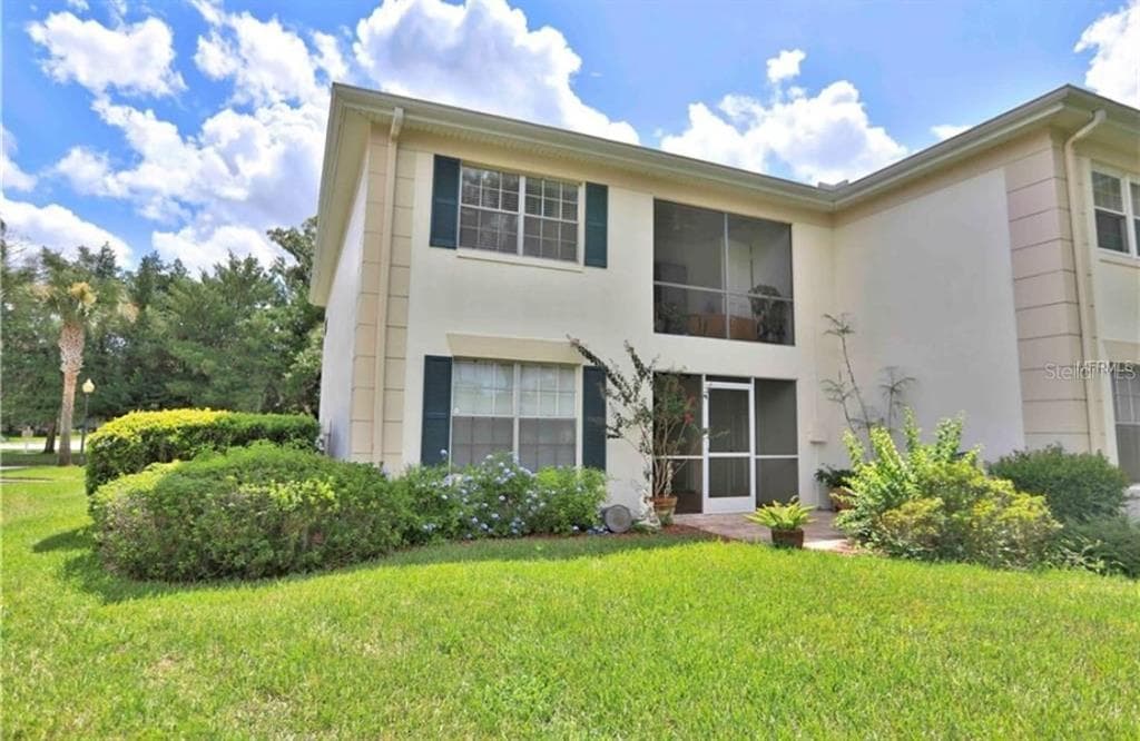 10374 CARROLLWOOD LANE UNIT 241 TAMPA, FL 33618