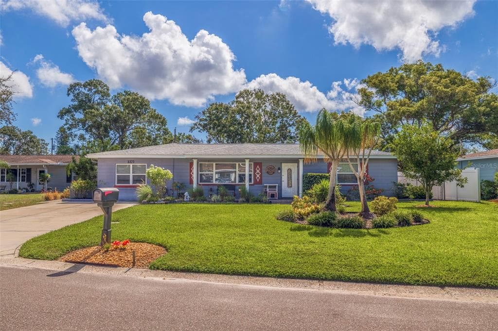 5323 61ST WAY N KENNETH CITY, FL 33709