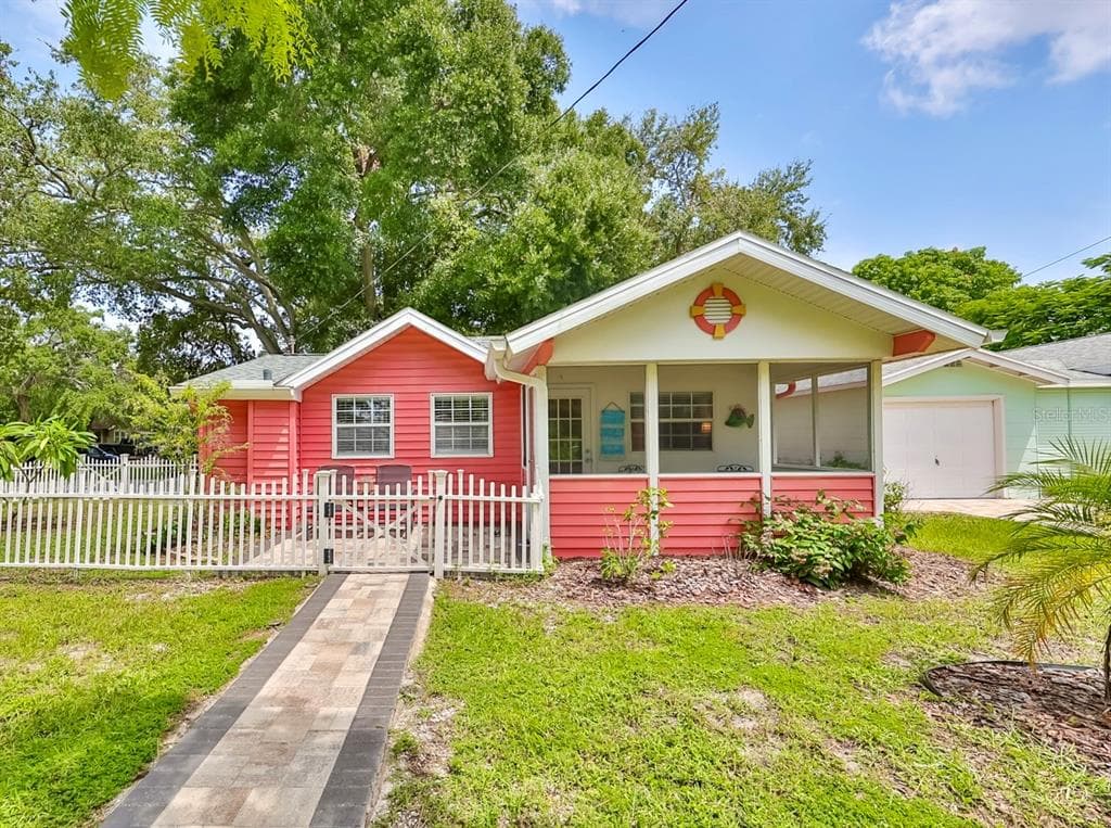 2306 53RD STREET S GULFPORT, FL 33707