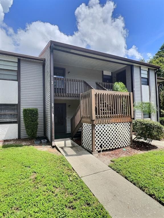 11606 BAYWOOD MEADOWS DRIVE UNIT 3 NEW PORT RICHEY, FL 34654