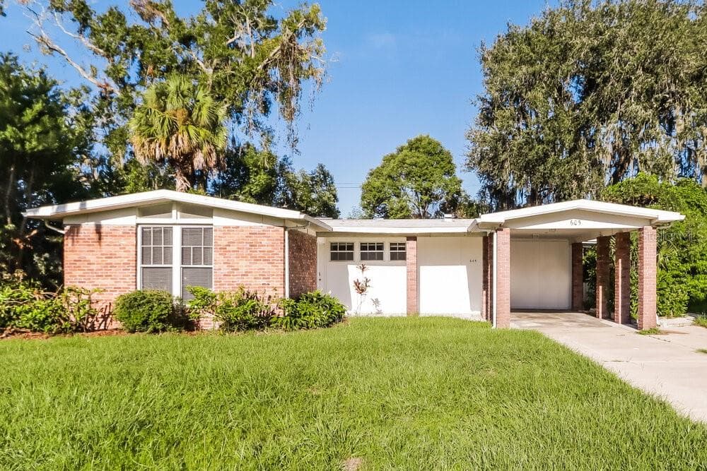 605 W RIVER DRIVE TEMPLE TERRACE, FL 33617