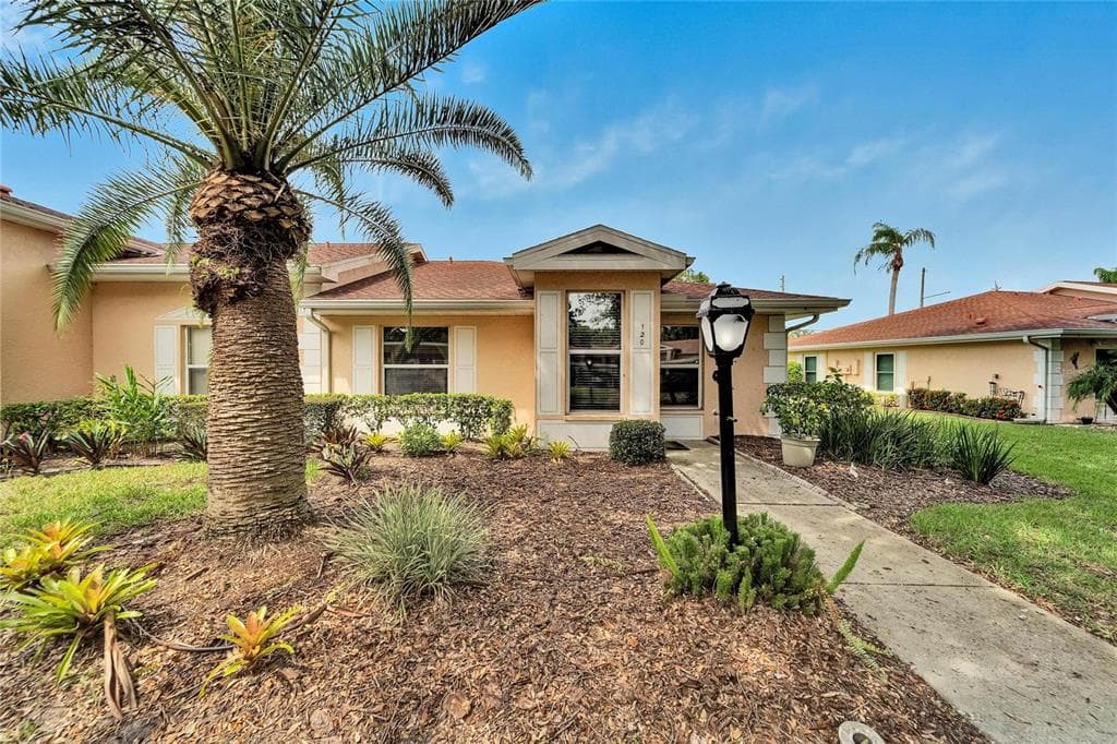 120 KNOLLPOINT DRIVE SUN CITY CENTER, FL 33573