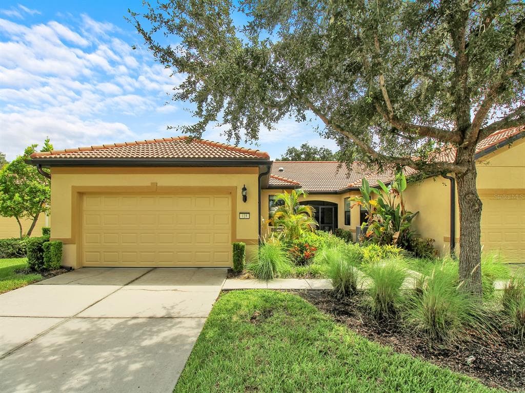 418 SENECA FALLS DRIVE APOLLO BEACH, FL 33572