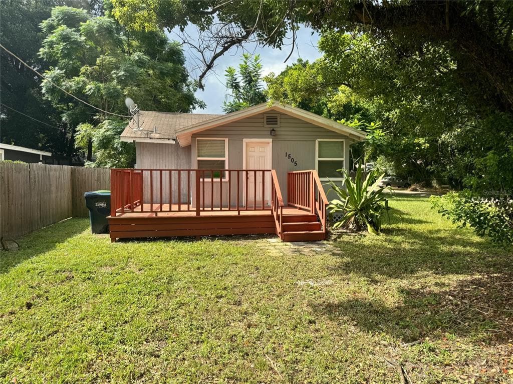 1505 E ANNIE STREET TAMPA, FL 33612
