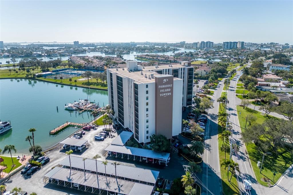 10355 PARADISE BOULEVARD UNIT 1015 TREASURE ISLAND, FL 33706