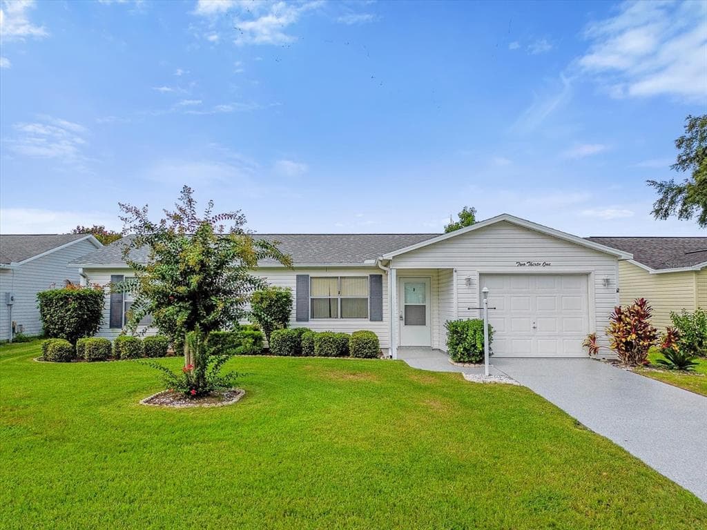 231 JUAREZ WAY LADY LAKE, FL 32159