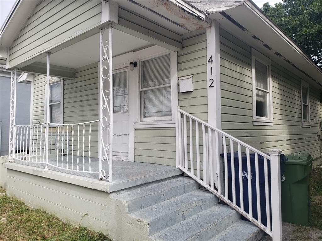 412 E COLUMBUS DRIVE TAMPA, FL 33602