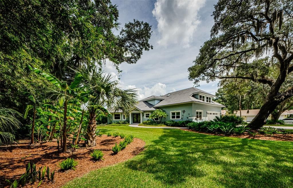 8016 CHANEY LANE