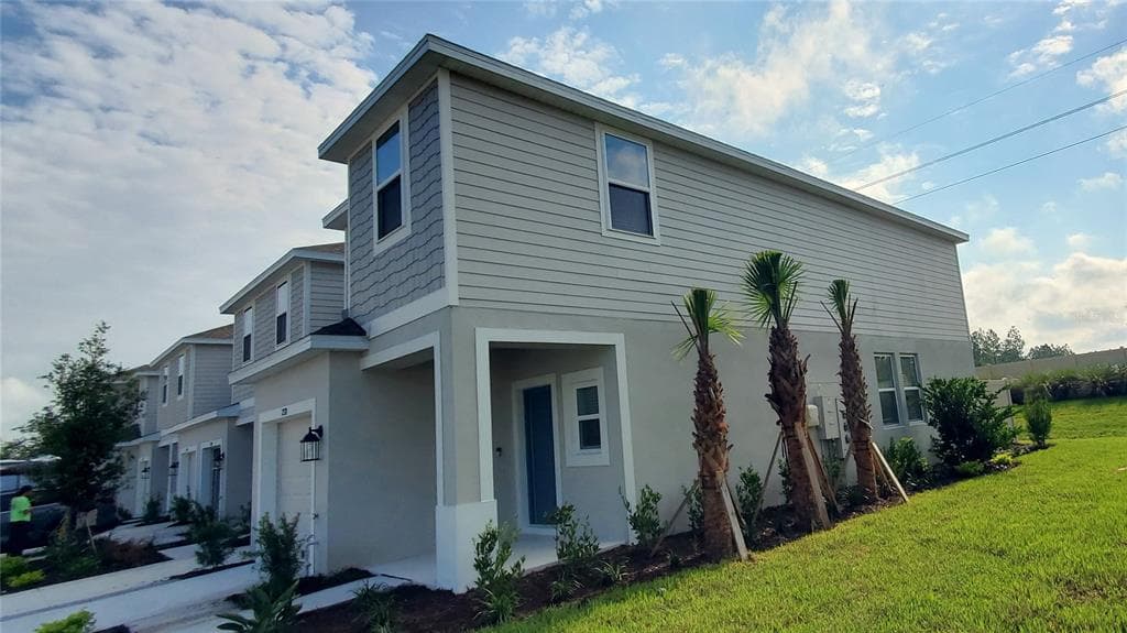 2278 PARAVANE WAY WESLEY CHAPEL, FL 33543