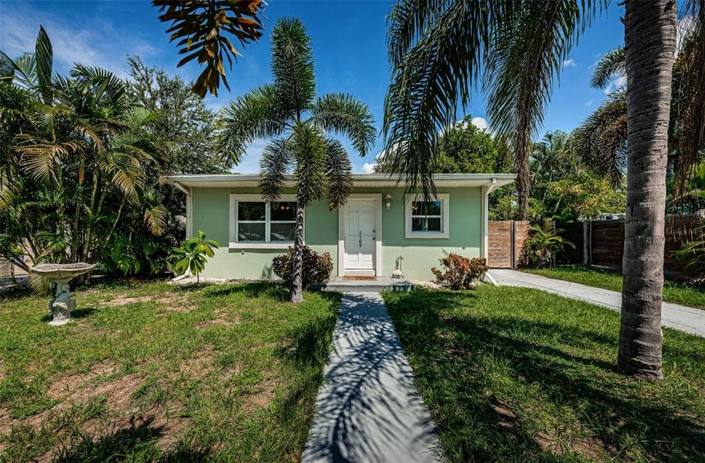 5509 14TH AVENUE S GULFPORT, FL 33707