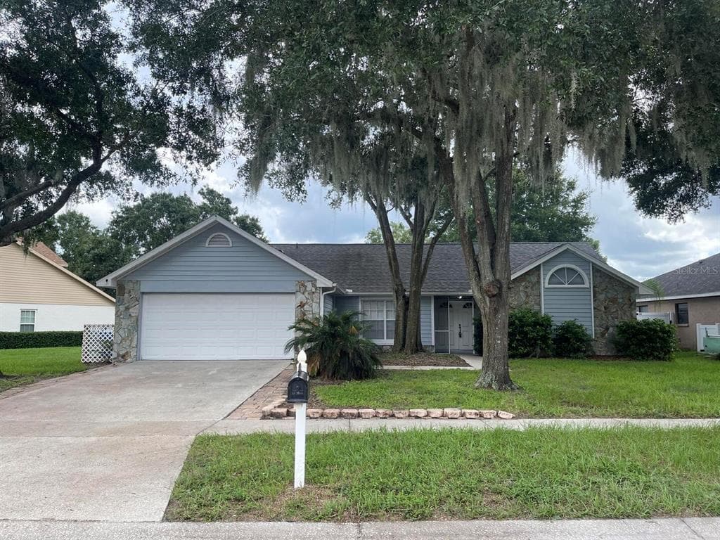 1449 MONTE LAKE DRIVE VALRICO, FL 33596