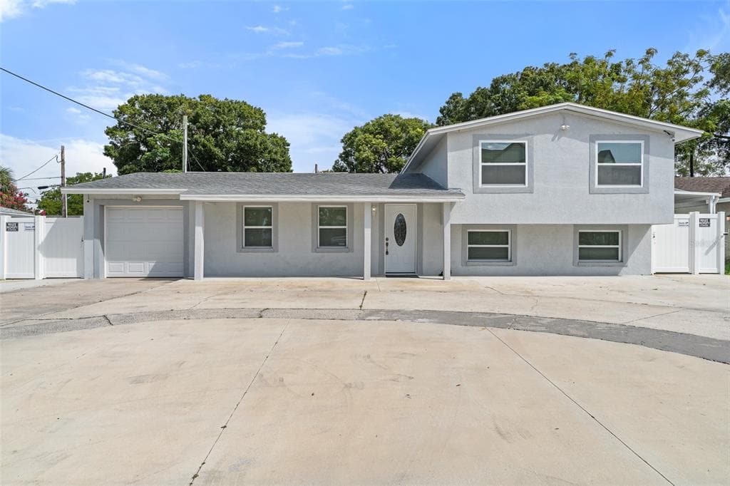 5109 MEMORIAL HIGHWAY TAMPA, FL 33634