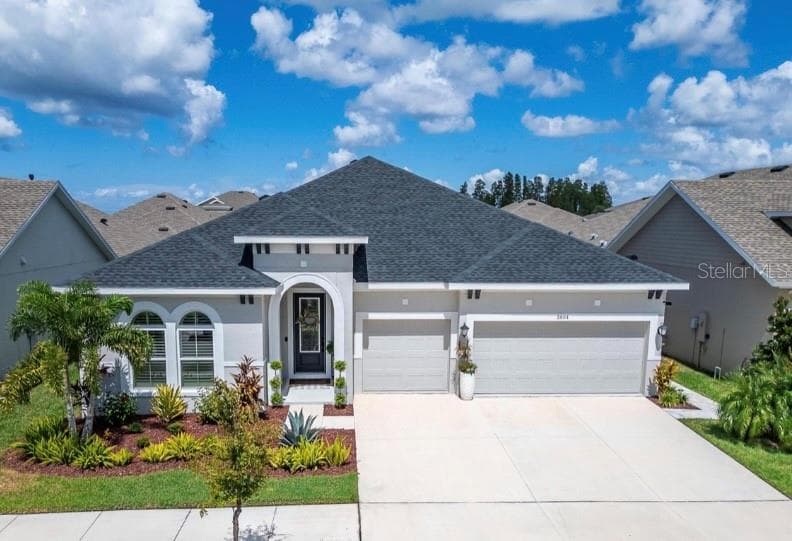 5604 LIMELIGHT DRIVE APOLLO BEACH, FL 33572