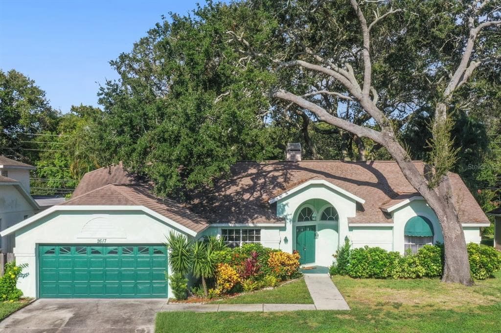 2617 BELLHURST DRIVE DUNEDIN, FL 34698