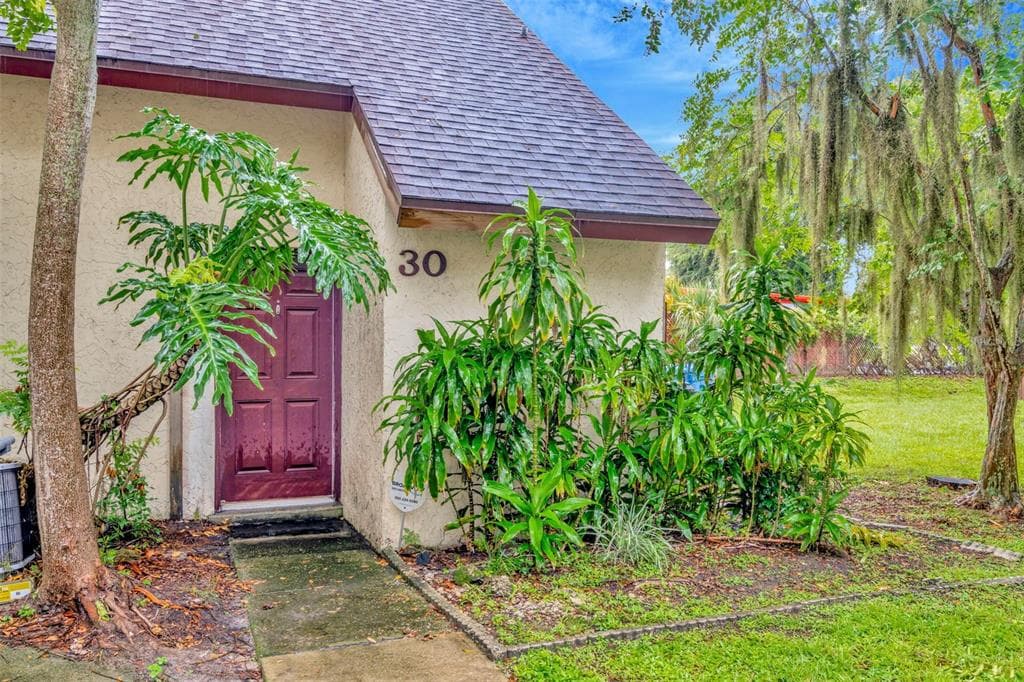 5627 ASHLEY OAKS DRIVE UNIT 30