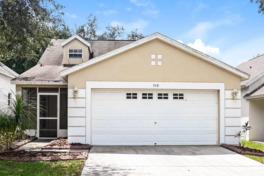 548 SUMMER SAILS DRIVE VALRICO, FL 33594