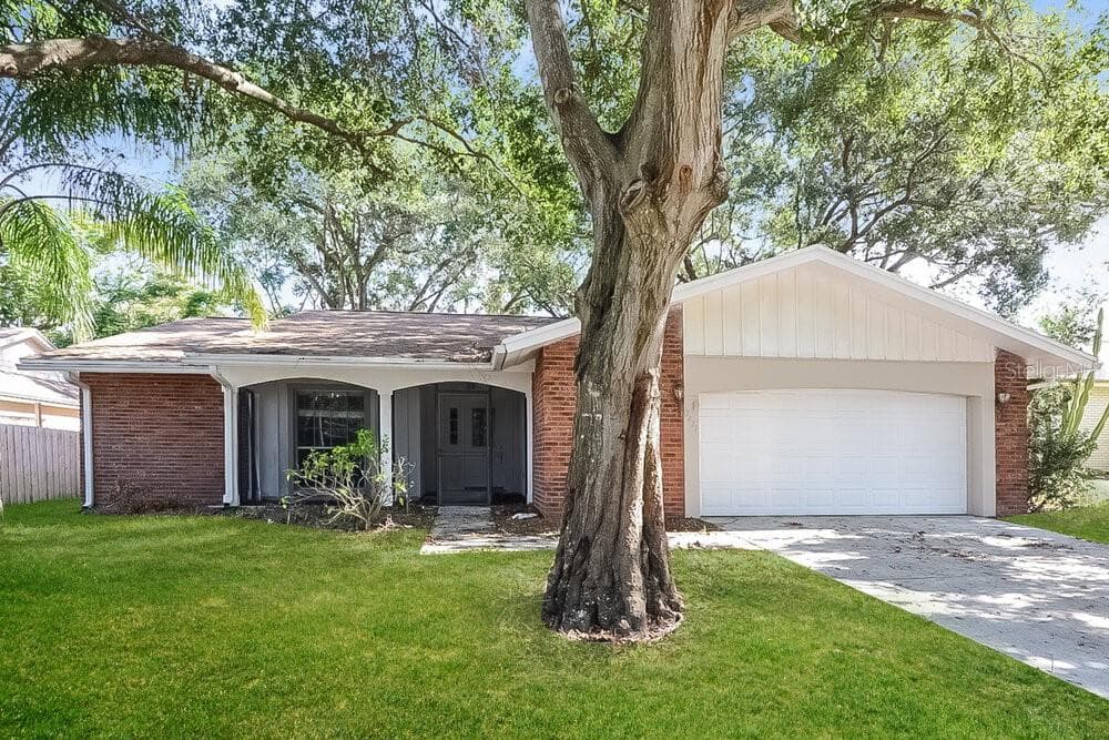 2431 GROVE RIDGE DRIVE PALM HARBOR, FL 34683