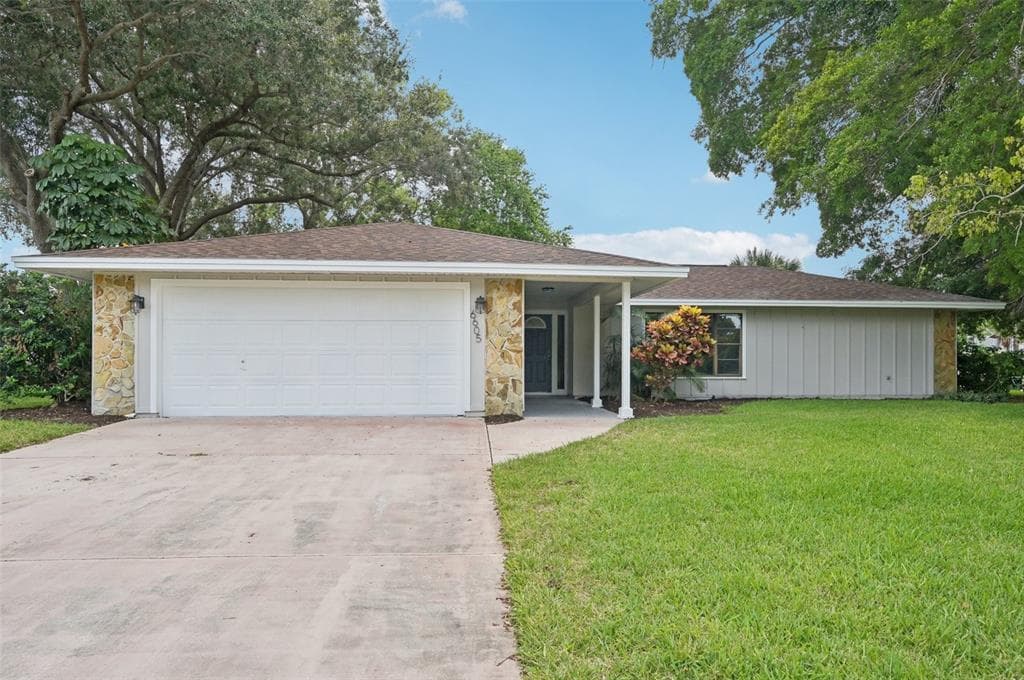 6605 POINTE WEST BOULEVARD BRADENTON, FL 34209
