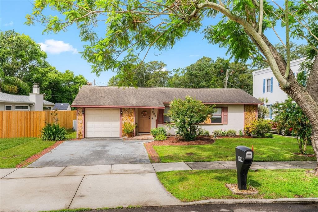 304 CINCINNATI PARKWAY CLEARWATER, FL 33765