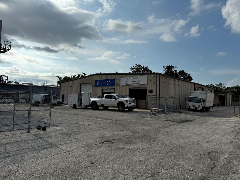 4169 E HILLSBOROUGH AVENUE TAMPA, FL 33610