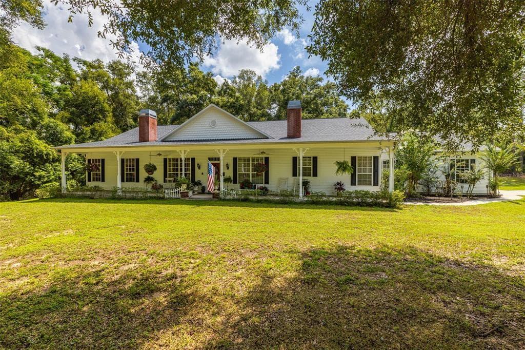 1404 PLATEAU DRIVE