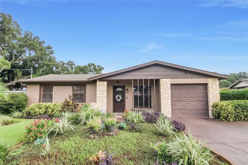 3317 W BURKE STREET TAMPA, FL 33614