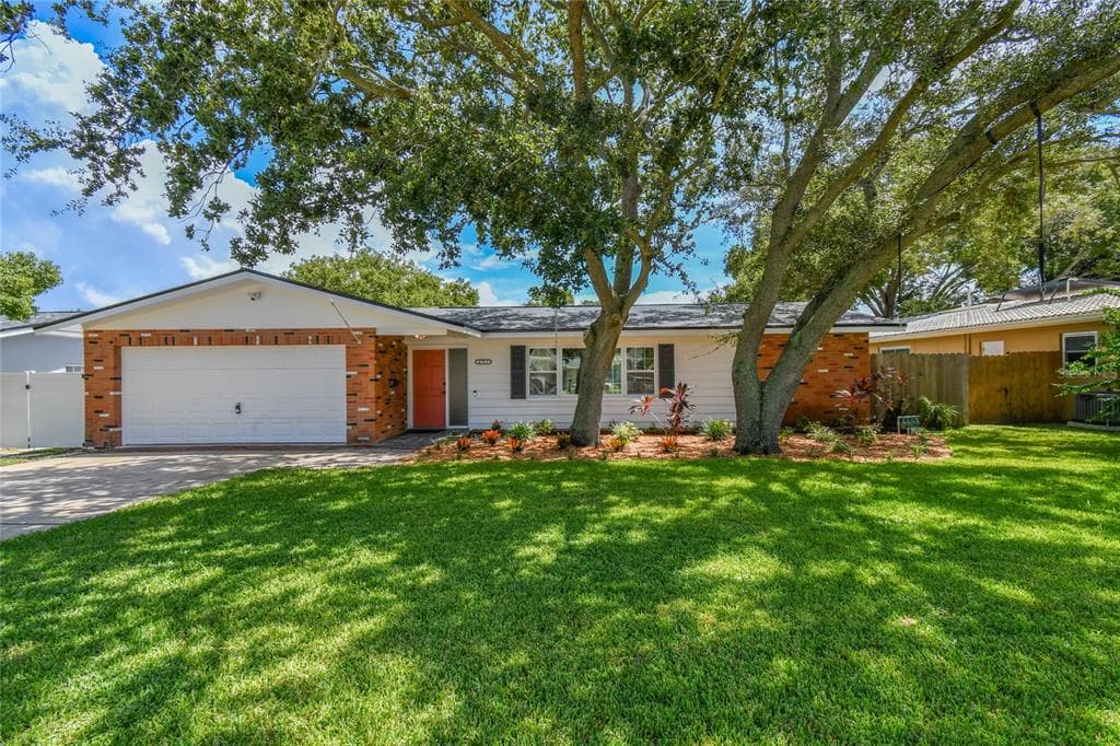 631 LAKE FOREST ROAD