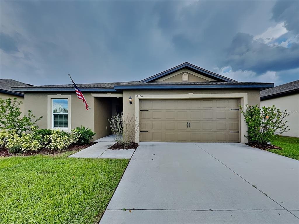 6126 DOLOSTONE DRIVE LAKELAND, FL 33811