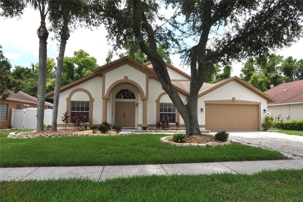 4898 EAGLE COVE SOUTH DRIVE PALM HARBOR, FL 34685