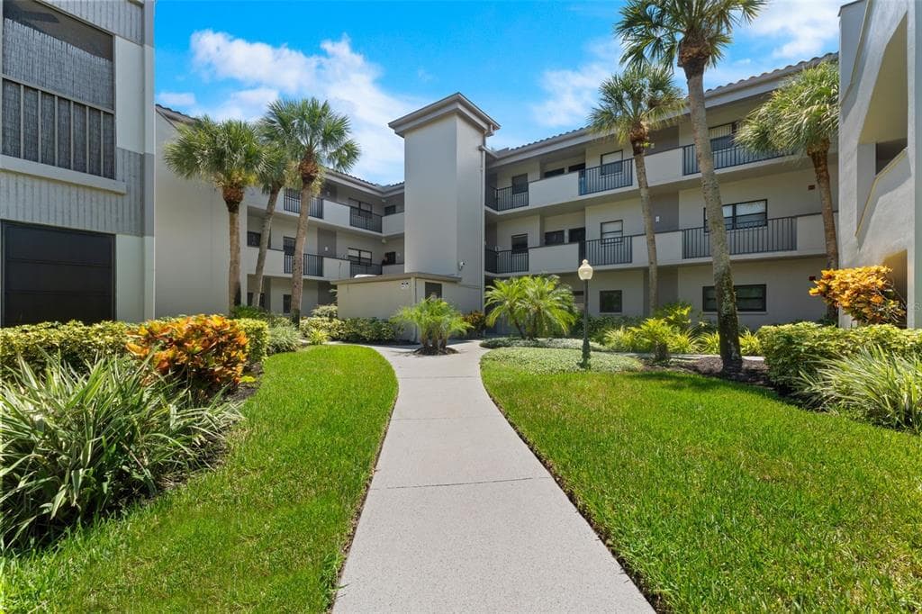 2650 COUNTRYSIDE BOULEVARD UNIT A110 CLEARWATER, FL 33761