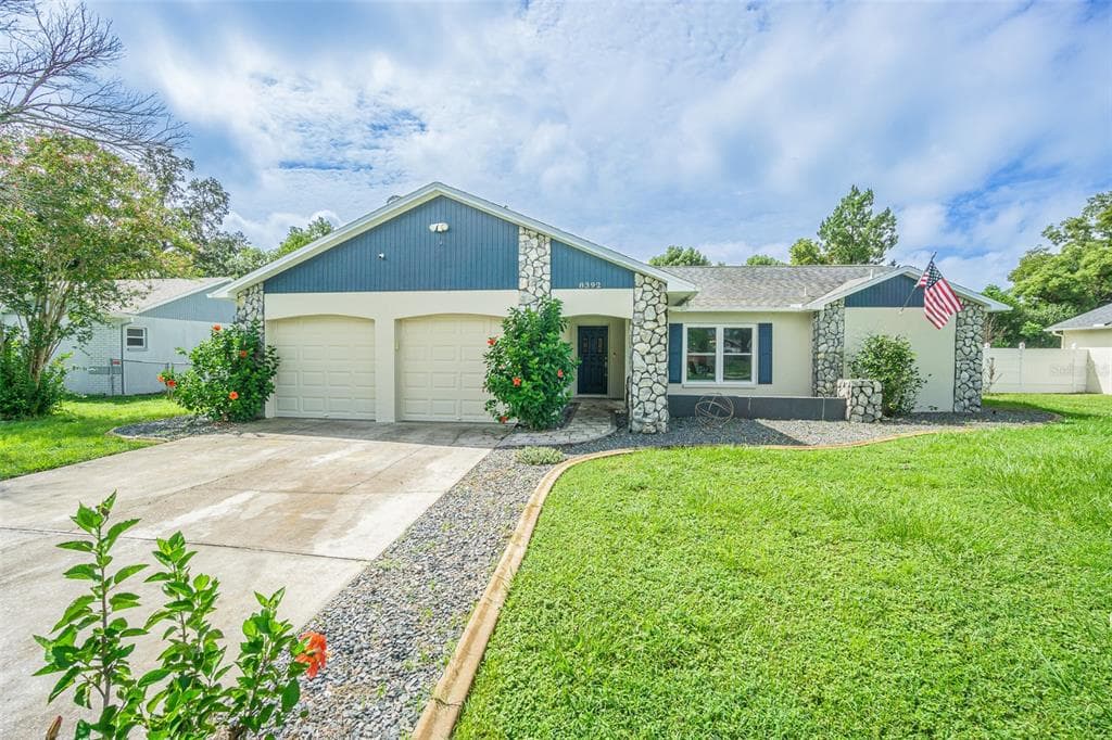8392 CAMPHOR DRIVE SPRING HILL, FL 34606