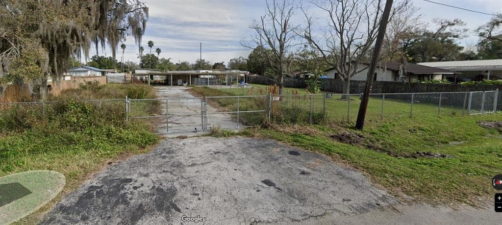1014 FLEMING AVENUE LAKELAND, FL 33815