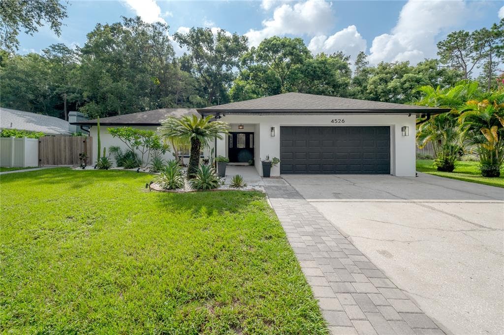4526 GRAINARY AVENUE TAMPA, FL 33624