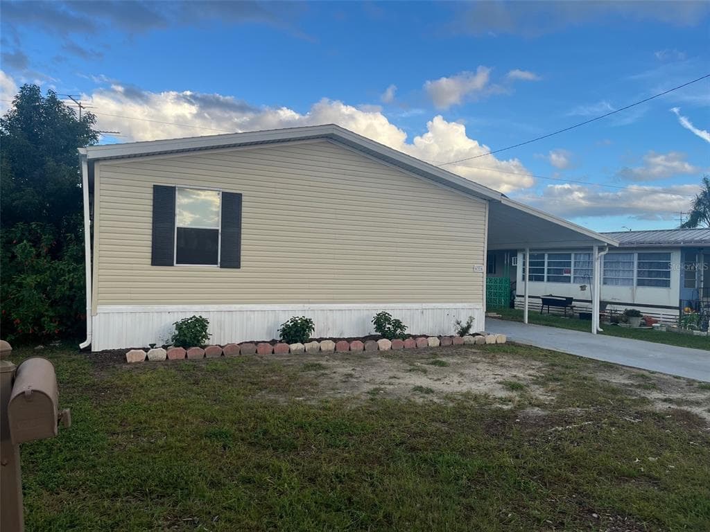 6316 NEW YORK STREET ZEPHYRHILLS, FL 33542