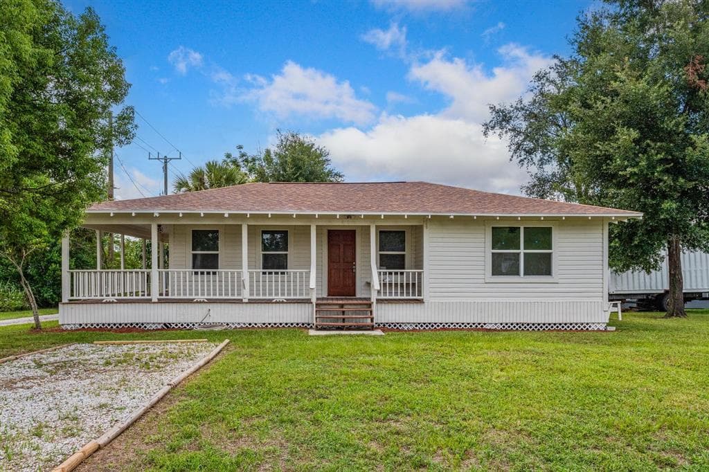 410 E 25TH PLACE SANFORD, FL 32773