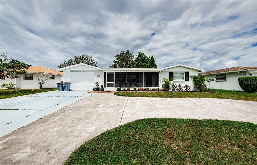 5915 OTIS DRIVE NEW PORT RICHEY, FL 34652