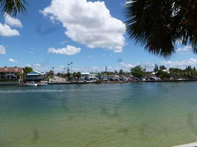 7435 BAYSHORE DRIVE UNIT 201 TREASURE ISLAND, FL 33706