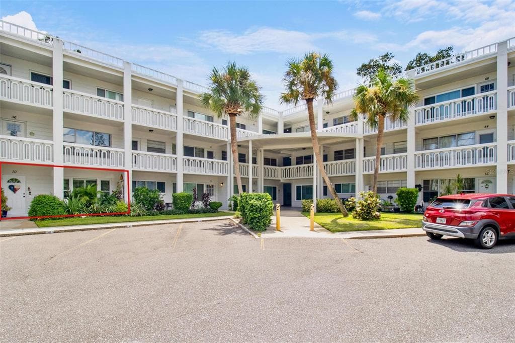 2020 WORLD PARKWAY BOULEVARD UNIT 10 CLEARWATER, FL 33763