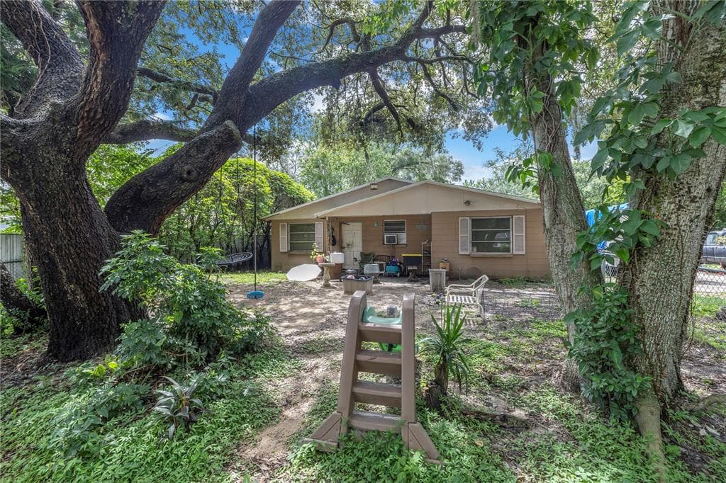 7510 ALMARK STREET TAMPA, FL 33625